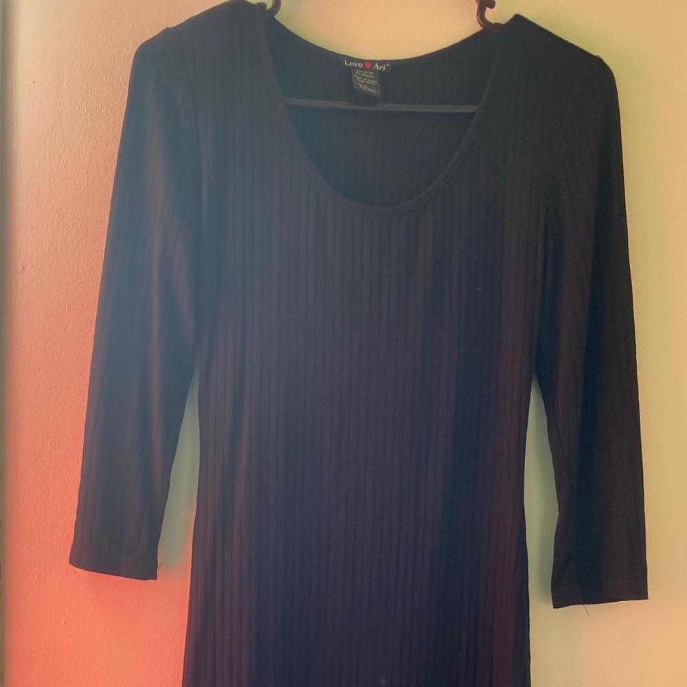 Long sleeve solid midi dress